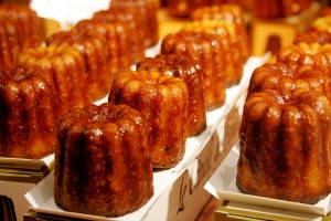 1200px-Caneles_stemilion